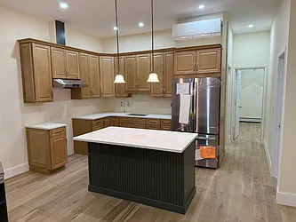 73 Stanhope Street, #5