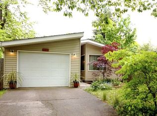 1457 Quaker St, Eugene, OR 97402