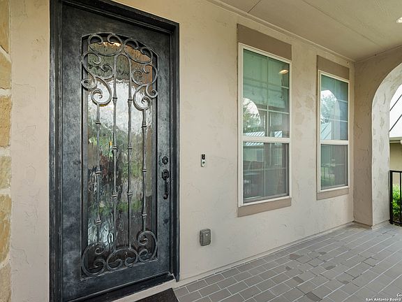 5th image of 10 Marbella Ct