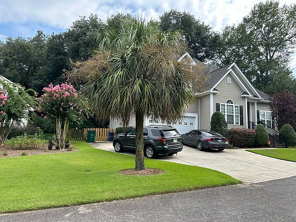 3rd image of 115 Governors Ln NW