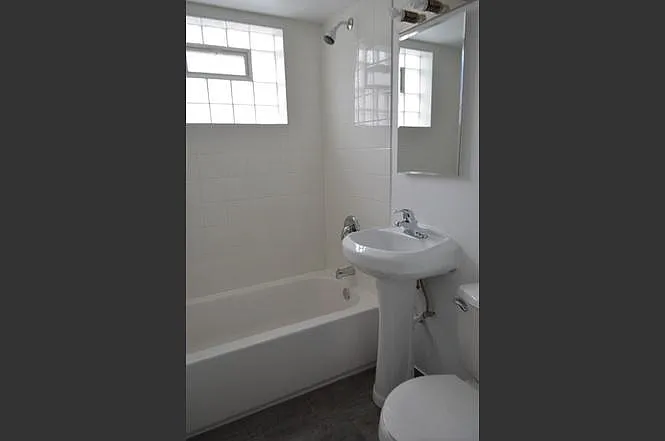 10849 S Lloyd Dr — Photo 3