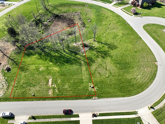 2nd image of 305 Prestwick Cir #157
