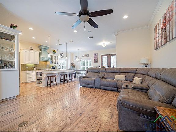 2nd image of 226 Jacobin Creek Dr