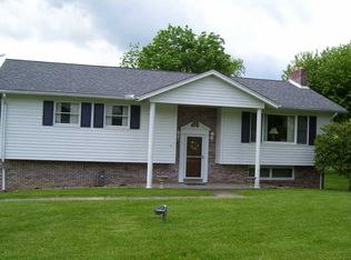 102 Cedar Dr, Uniontown, PA