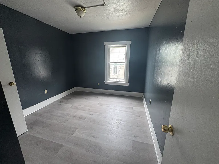 12 Hollywood St #2 — Photo 9