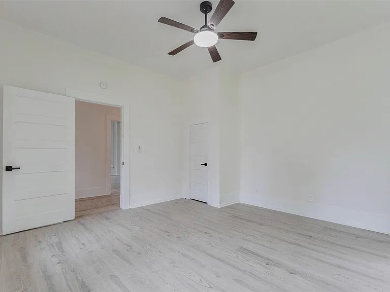 1302 Ross St — Photo 15
