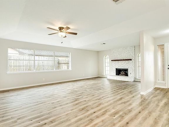 4th image of 56 Southern Oaks Ct