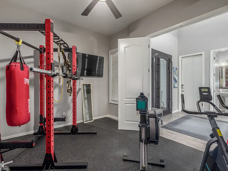 1342 E Milada Dr — Photo 24