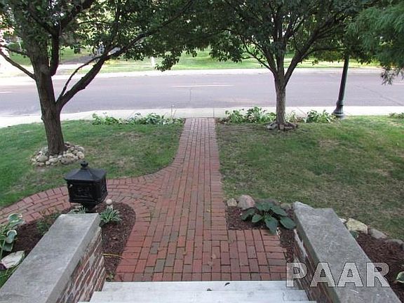 5th image of 1011 NE Glen Oak Ave