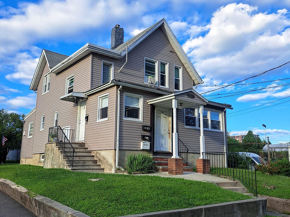 1st image of 114-116 Myer St #1F