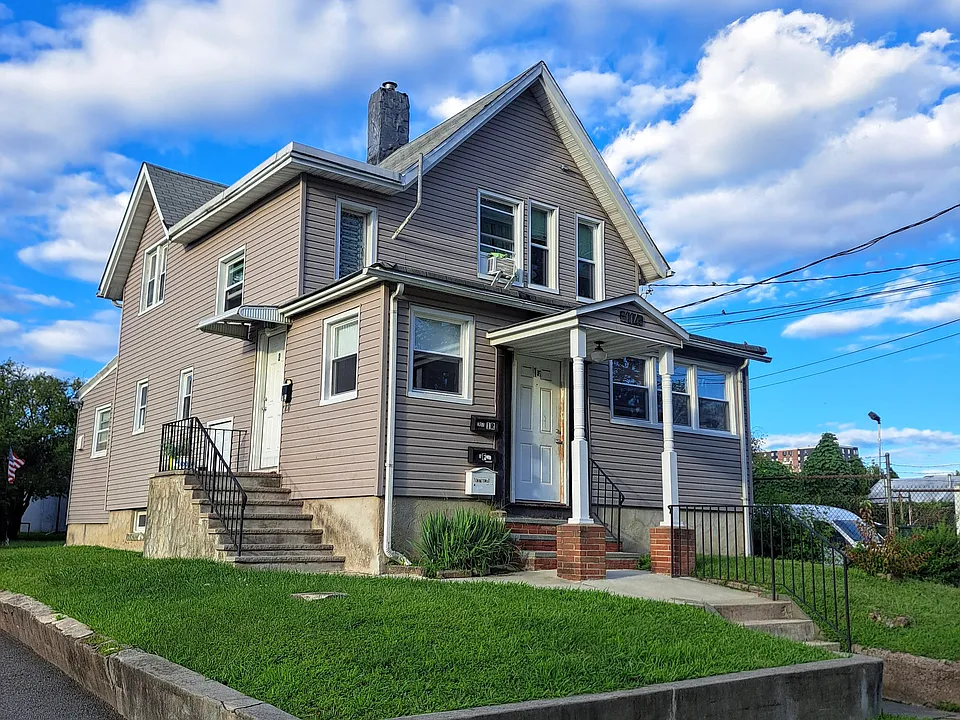 114-116 Myer St #1F
