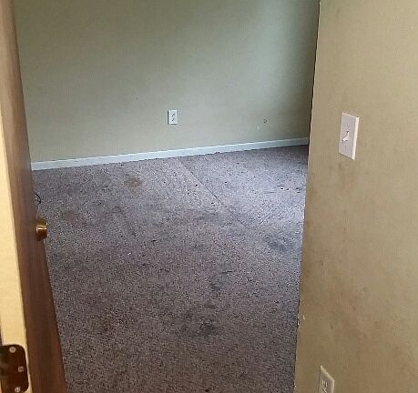 4th image of 2407 Lyndale Ave N