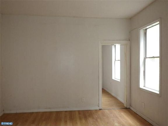 4th image of 38 E Coulter St