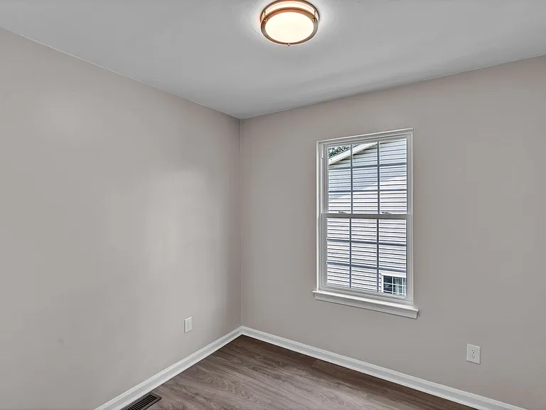 1108 Carver Ave — Photo 19