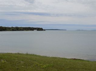 8 8th Rd, Garden, MI 49835