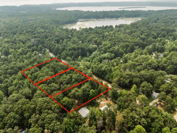 Lynwood Dr #12-14, Shawano, WI 54166