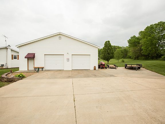 2nd image of 8346 N Farm Road 123