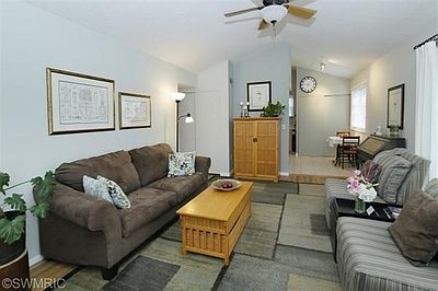 4th image of 724 Garland Cir APT A
