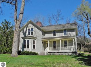 2253 S Richter Rd, Suttons Bay, MI 49682