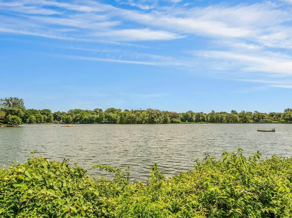 1209 California Road #1R, Eastchester, NY 10709