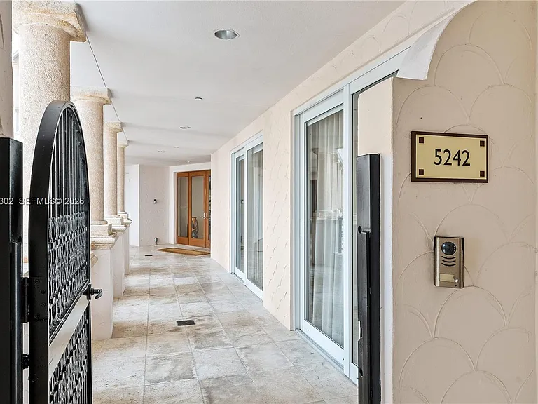 5242 Fisher Island Dr #5242 — Photo 14