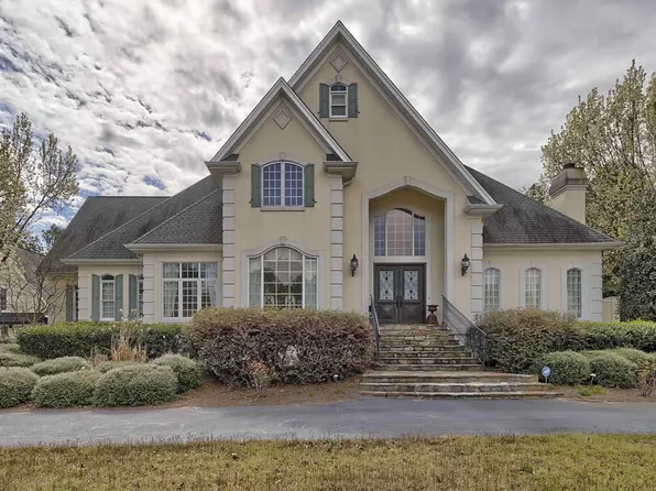 651 Southgate Dr, Camden, SC 29020