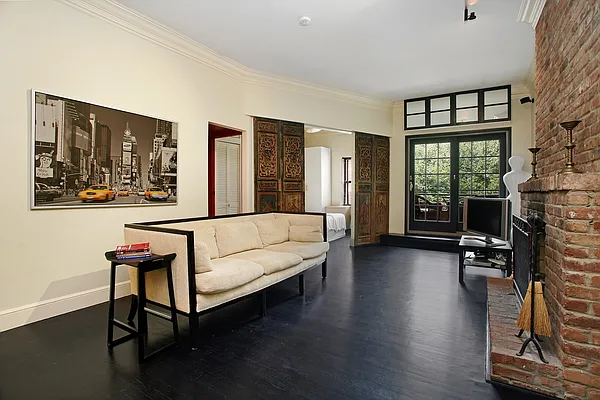 Sold by Corcoran | media 19