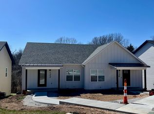 124 Donna Lewis Cir, Nixa, MO 65714