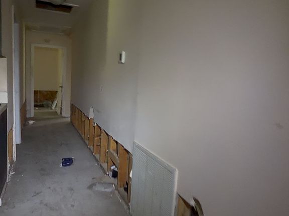 5th image of 7125 River Rd