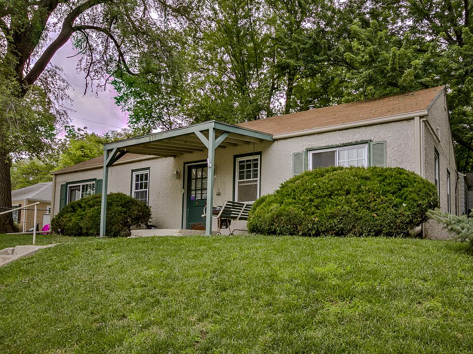 1st image of 899 McLaughlin Cir
