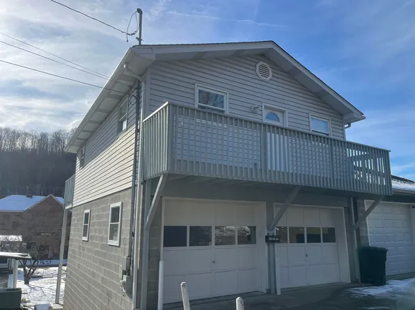 619 Fall Ave, Weston, WV 26452