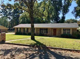 4104 Memorial Dr, Marshall, TX 75672