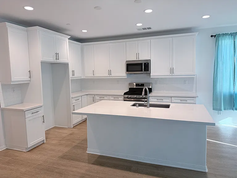 729 Sumac Ln — Photo 8