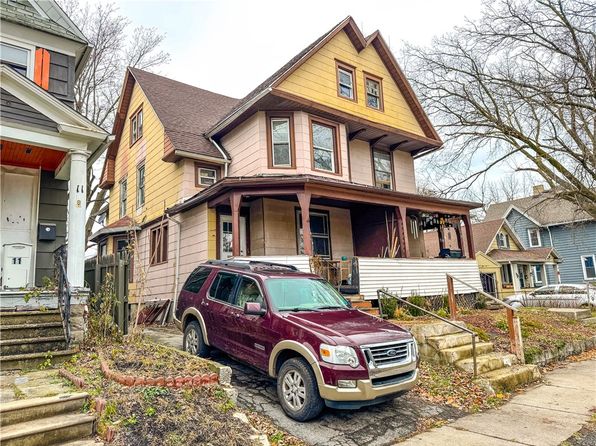13 Brooklyn St, Rochester, NY 14613