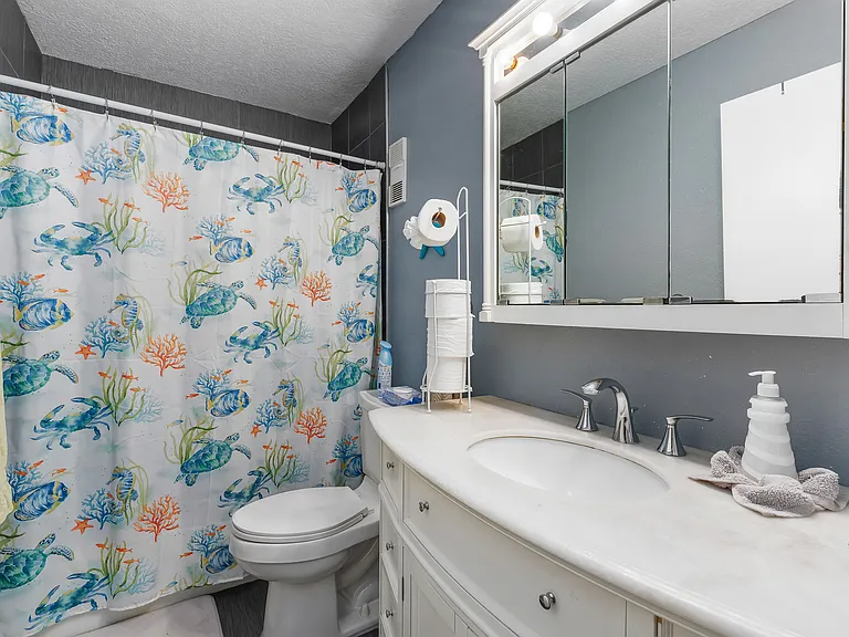 204 Pompano Dr SE #A — Photo 27