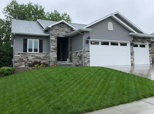 1820 NW 46th St, Lincoln, NE 68528