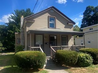 111 Seneca Ave, Oneida, NY 13421