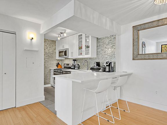 3rd image of 1919 Madison Ave APT 216