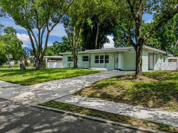 1435 Eden Dr, Apopka, FL 32703