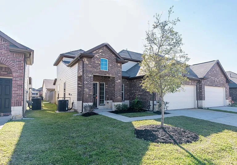 12314 Roy Mix Bohn Ln — Photo 3