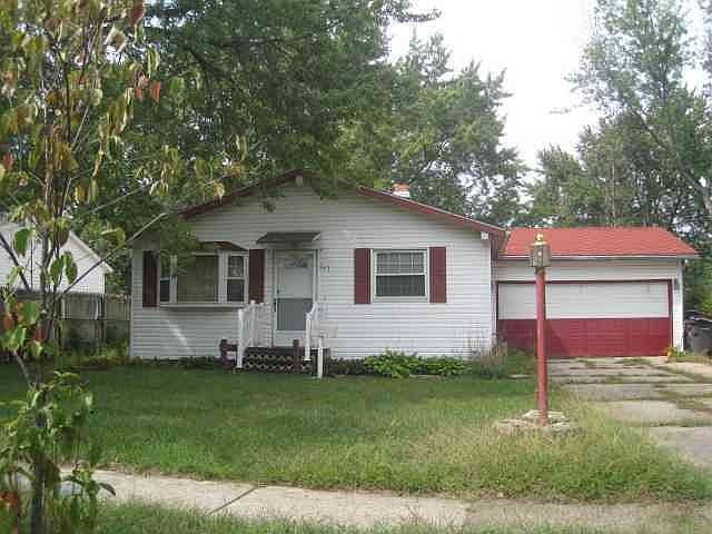 1st image of 845 Hiawatha Dr