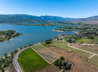 576 N 7100 E, Huntsville, UT 84317