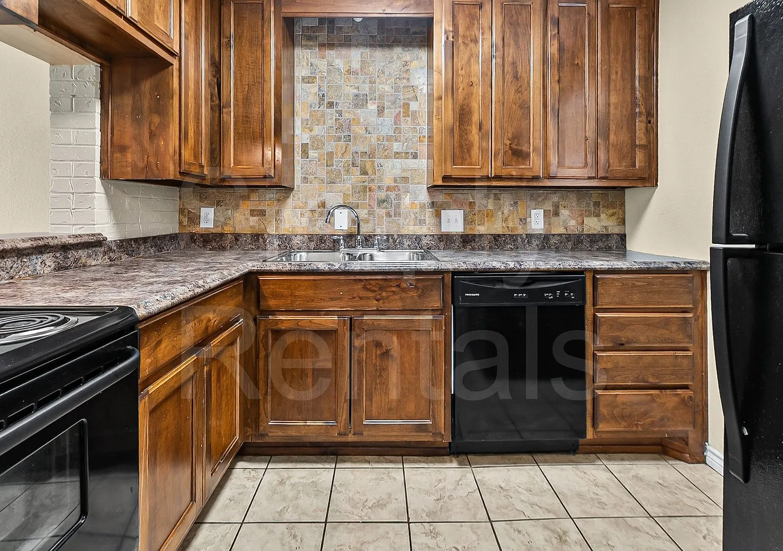 1220 Texas Street — Photo 1