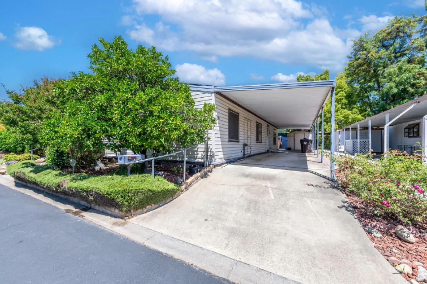 6616 Grosse Point Ct #605 photo 1