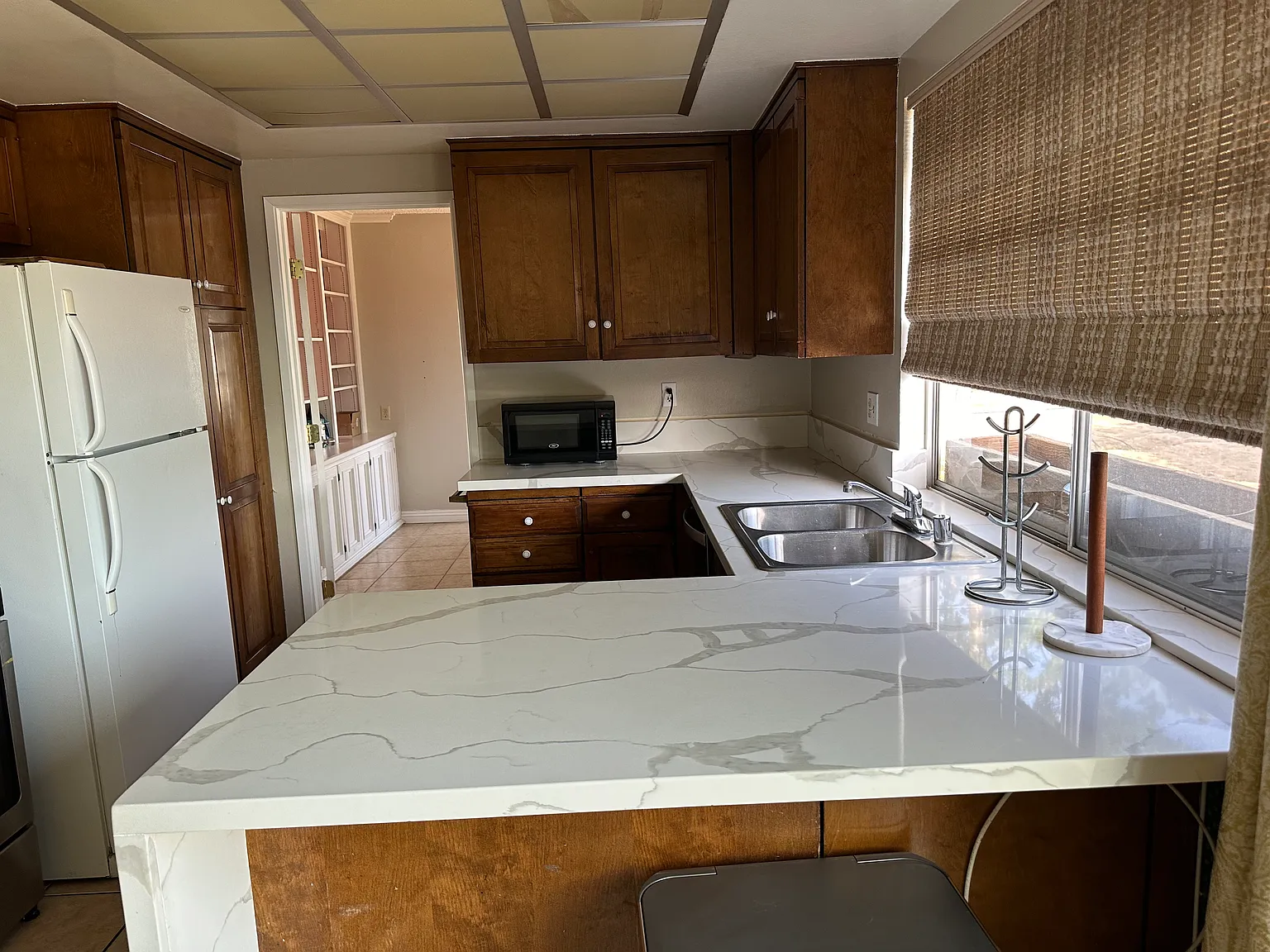 370 W Campus View Dr — Photo 3