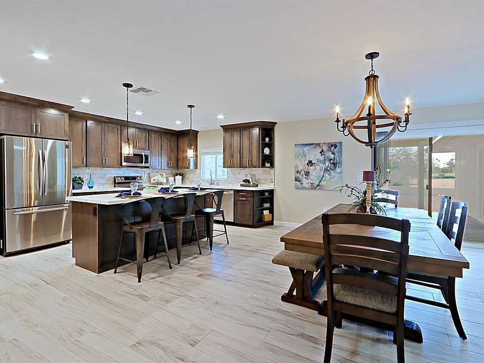 1st image of 10524 W Prairie Hills Cir