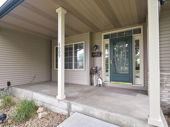 3rd image of 4009 Hollyhock Cir N