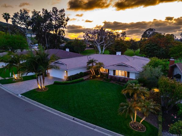 1224 San Pablo Dr, San Marcos, CA 92078