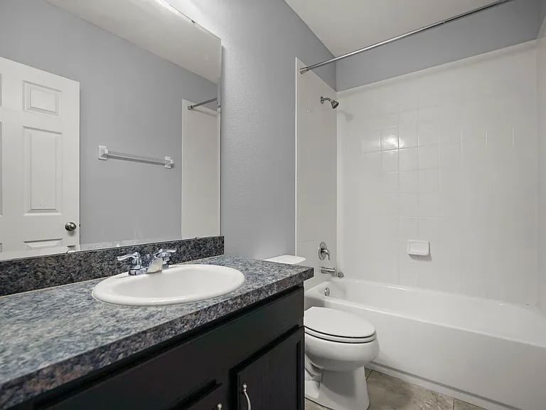1300 Cavender Creek Rd — Photo 26