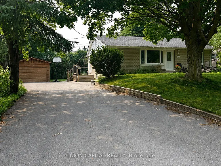 248 James Ave #LOWER — Photo 1
